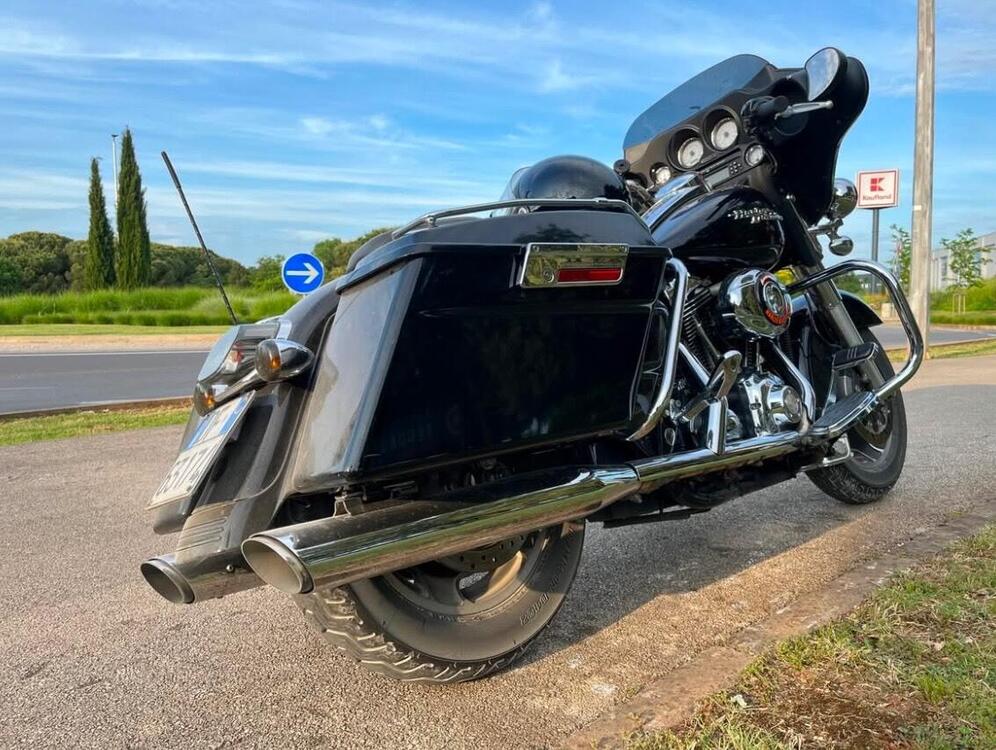 Harley-Davidson 1584 Street Glide (2008 - 10) - FLHX (3)