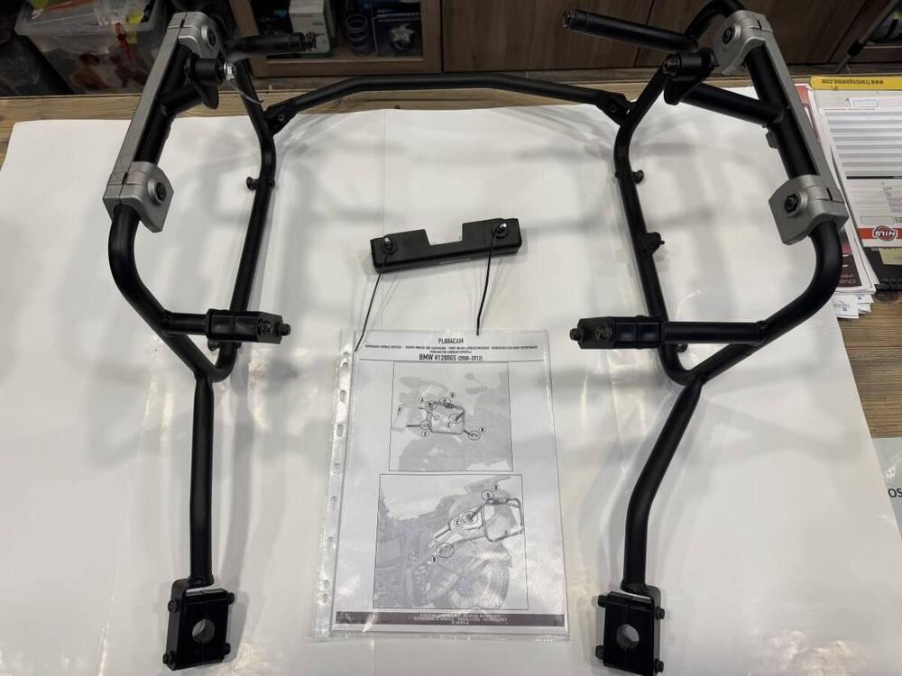 ATTACCHI VALIGIE LATERALI GIVI - BMW R 1200 GS ADV (2)