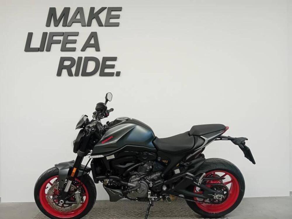 Ducati Monster 937 + (2021 - 25) (2)