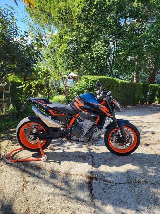 KTM 890 Duke R (2022 - 23)