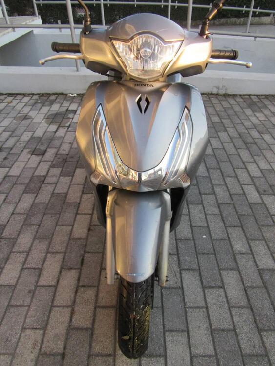 Honda SH 150 i (2009 - 12) (2)