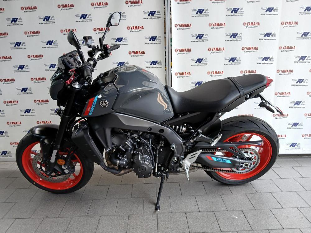 Yamaha MT-09 (2021 - 23) (2)