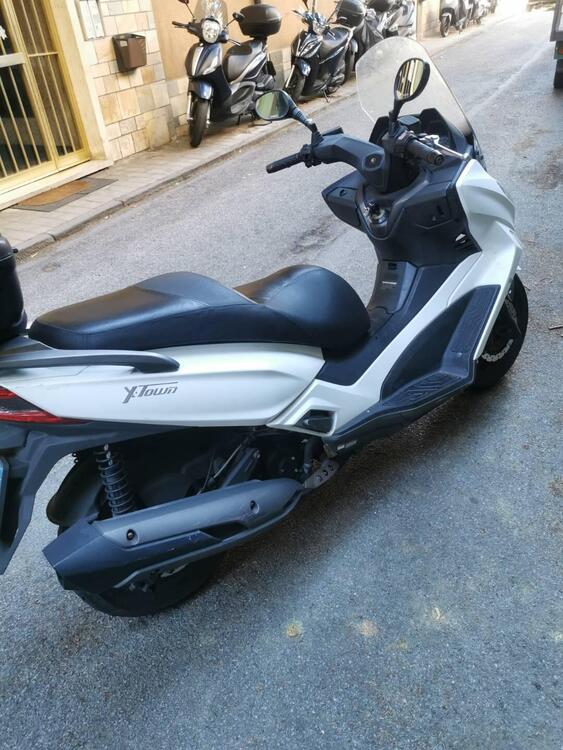 Kymco X-Town 300i ABS (2016 - 20) (2)