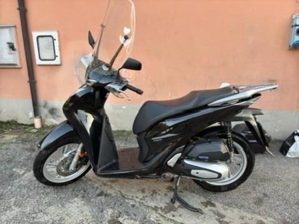 Honda SH 150i (2020 - 25) (2)