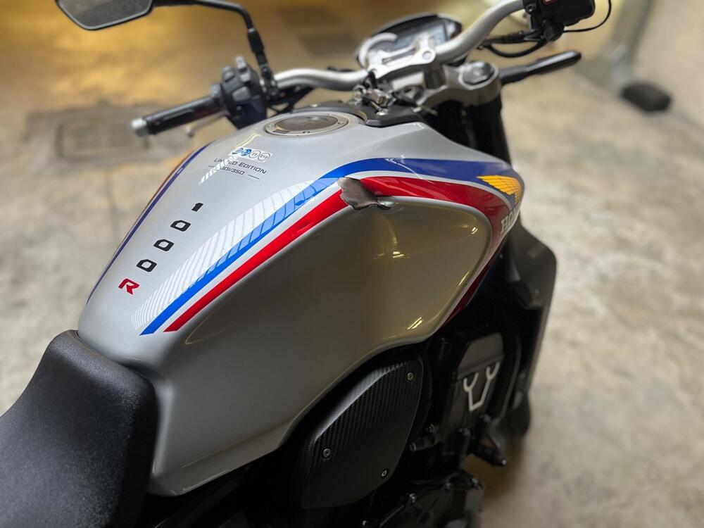 Honda CB 1000 R + Limited Edition (2019) (4)