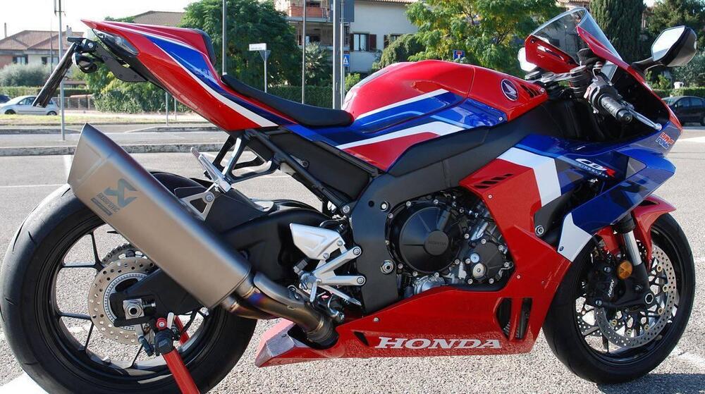 Honda CBR 1000 RR-R Fireblade (2022 - 23)