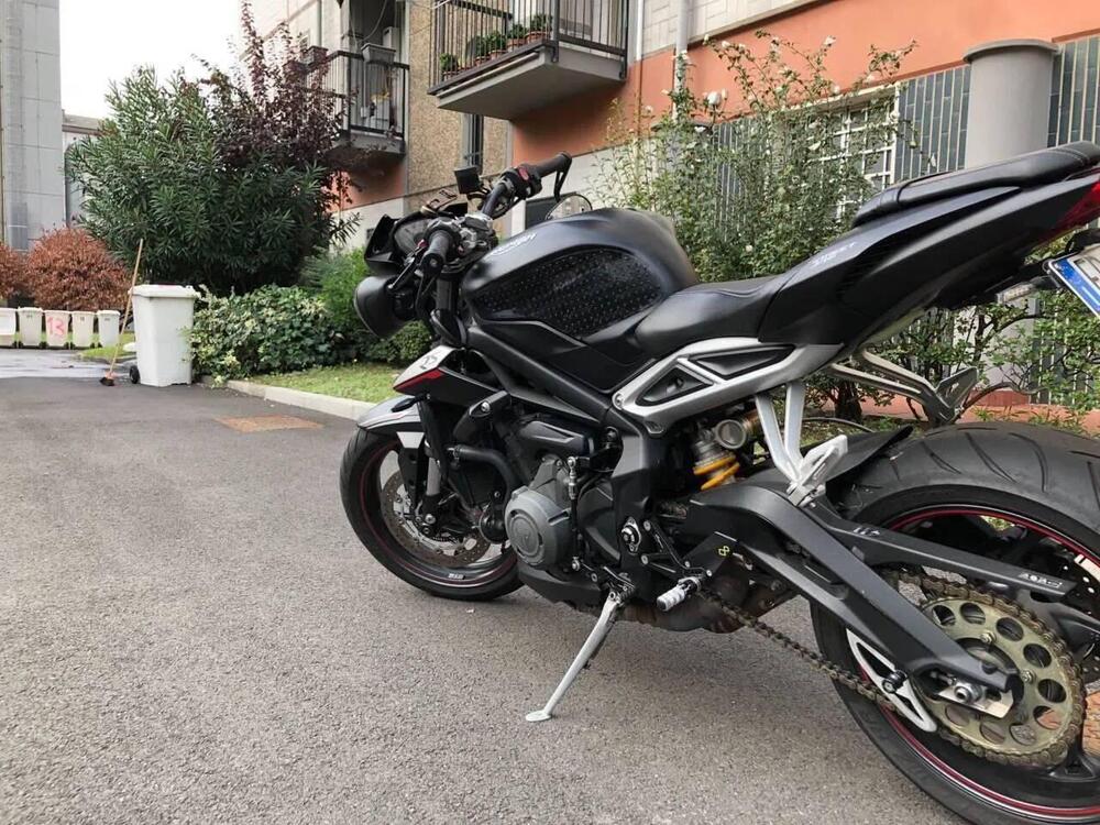 Triumph Street Triple RS (2017 - 19) (2)