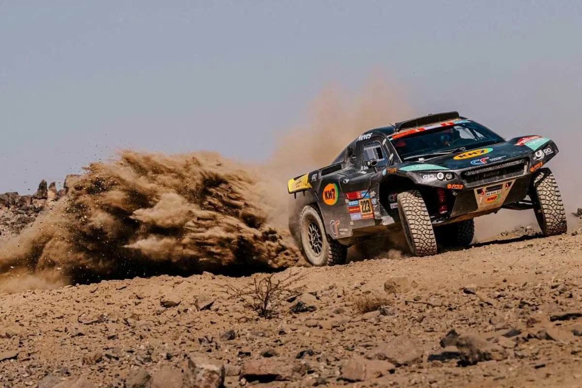 Dakar 2025. T2, 48H Chrono Part 1, Sanders e Al Rajhi in testa al break notturno  (13)