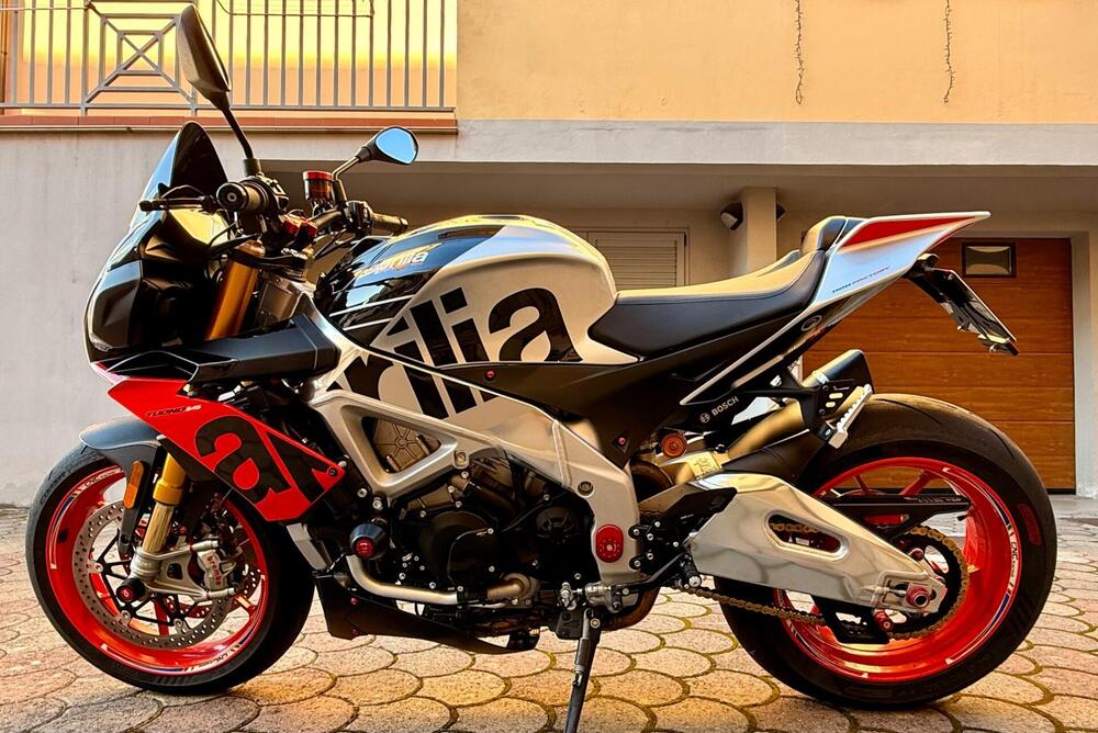 Aprilia Tuono 1100 V4 Factory (2019 - 20) (2)