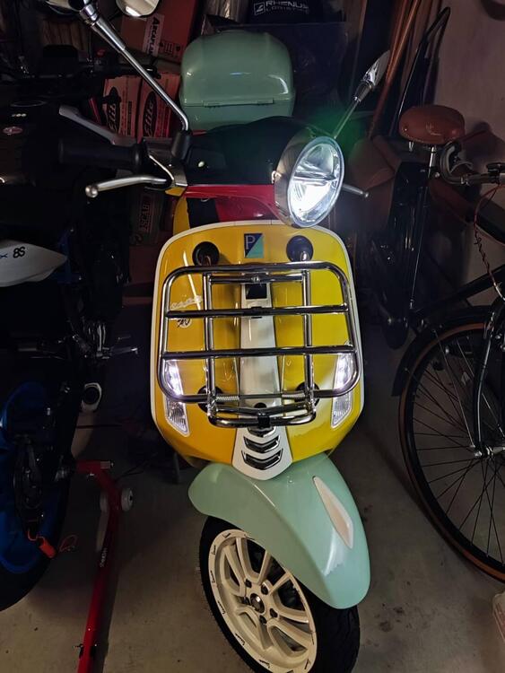 Vespa Primavera 125 3V ie Sean Wotherspoon (2021) (5)