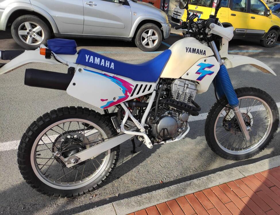 Yamaha TT 350 (3)