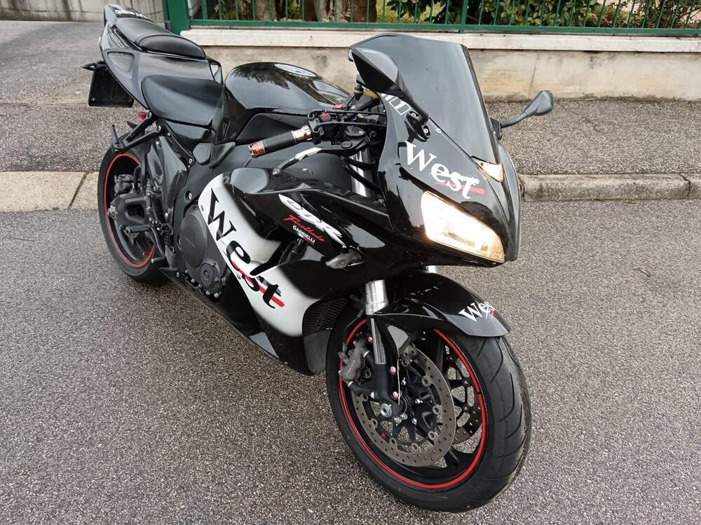 Honda CBR 1000 RR Fireblade (2006 - 07) (2)