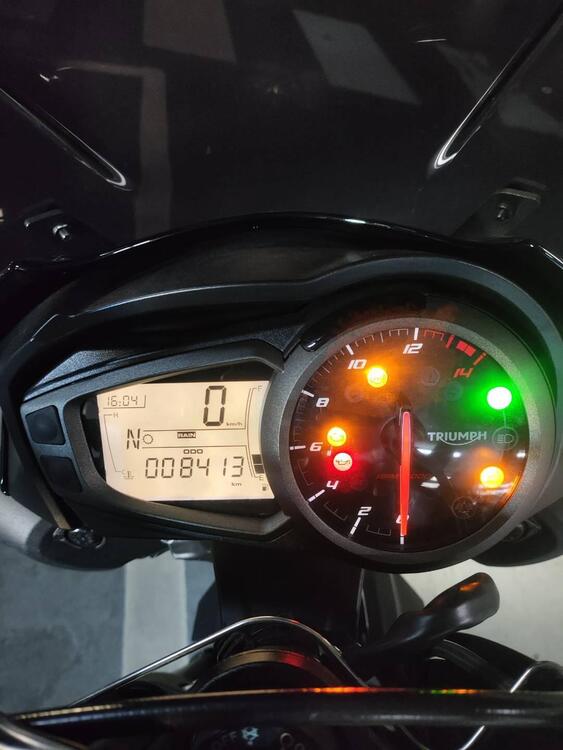 Triumph Street Triple R (2020 - 22) (5)