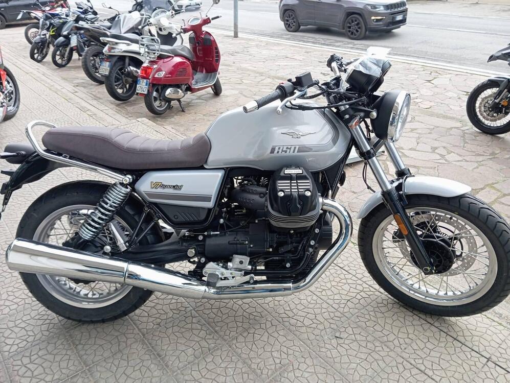 Moto Guzzi V7 Special (2021 - 24)