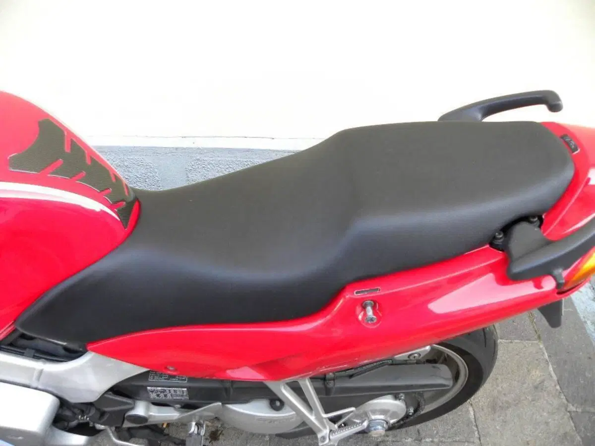 Honda VFR 800 (1998 - 01) (11)