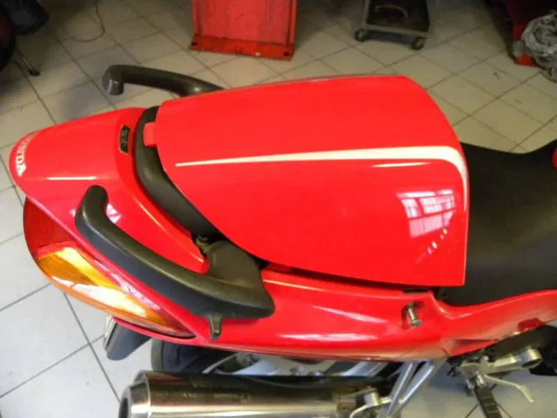 Honda VFR 800 (1998 - 01) (16)