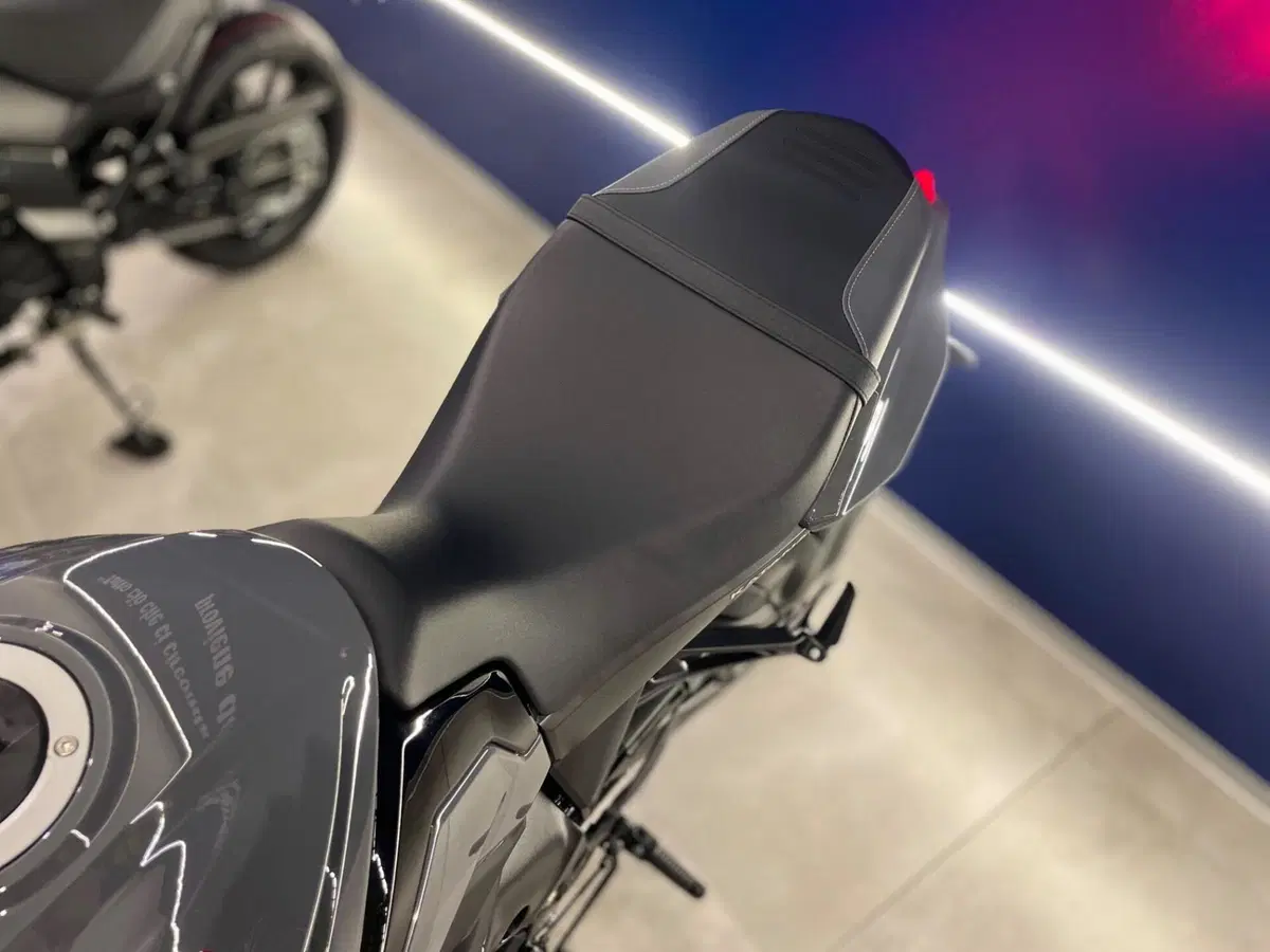 Suzuki Katana 1000 (2022 - 26) (11)