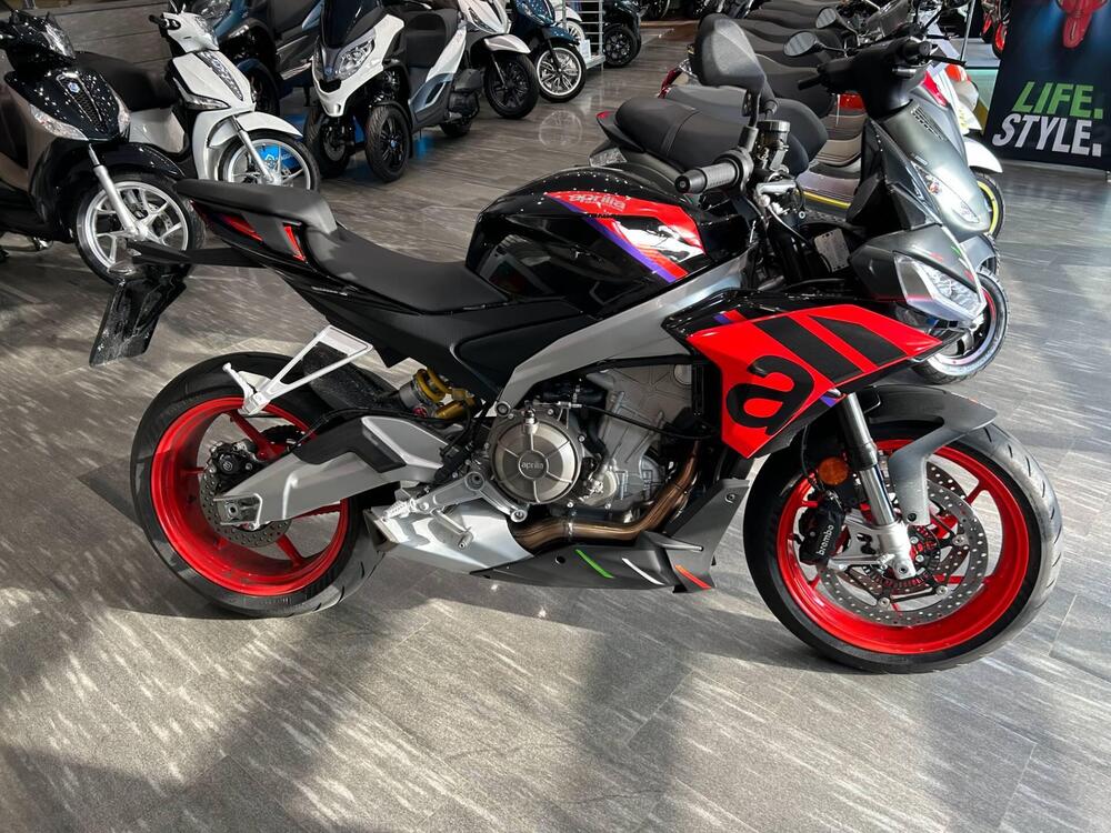 Aprilia Tuono 660 Factory (2022 - 24) (4)