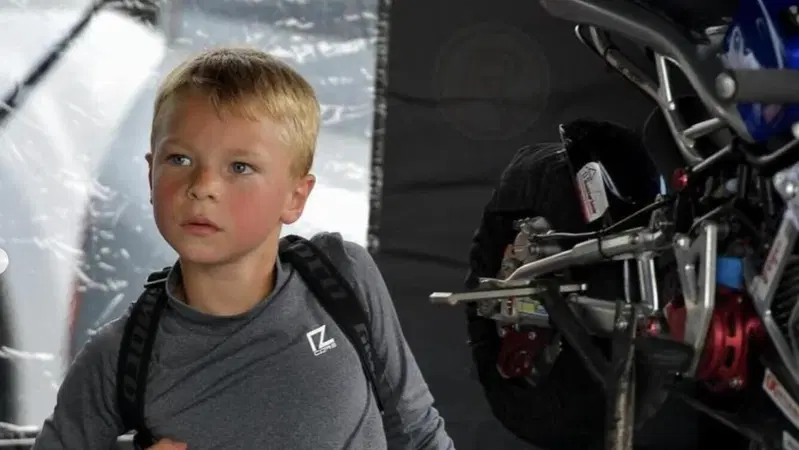 Muore a soli 7 anni il piccolo pilota olandese Sid Veijer