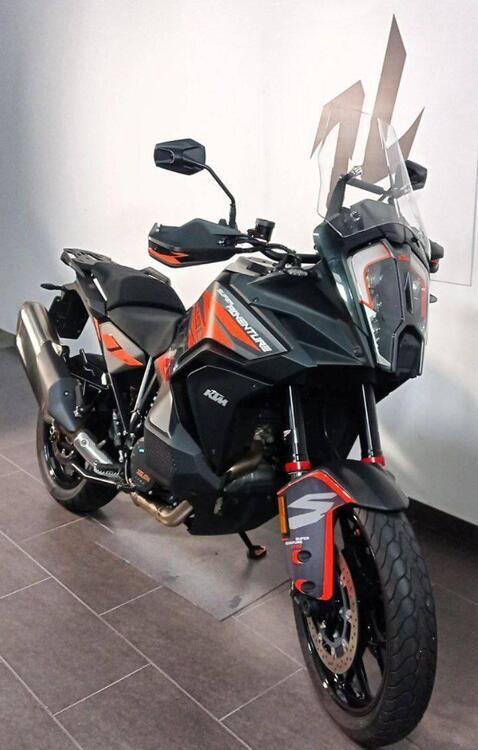 KTM 1290 Super Adventure S (2021) (2)