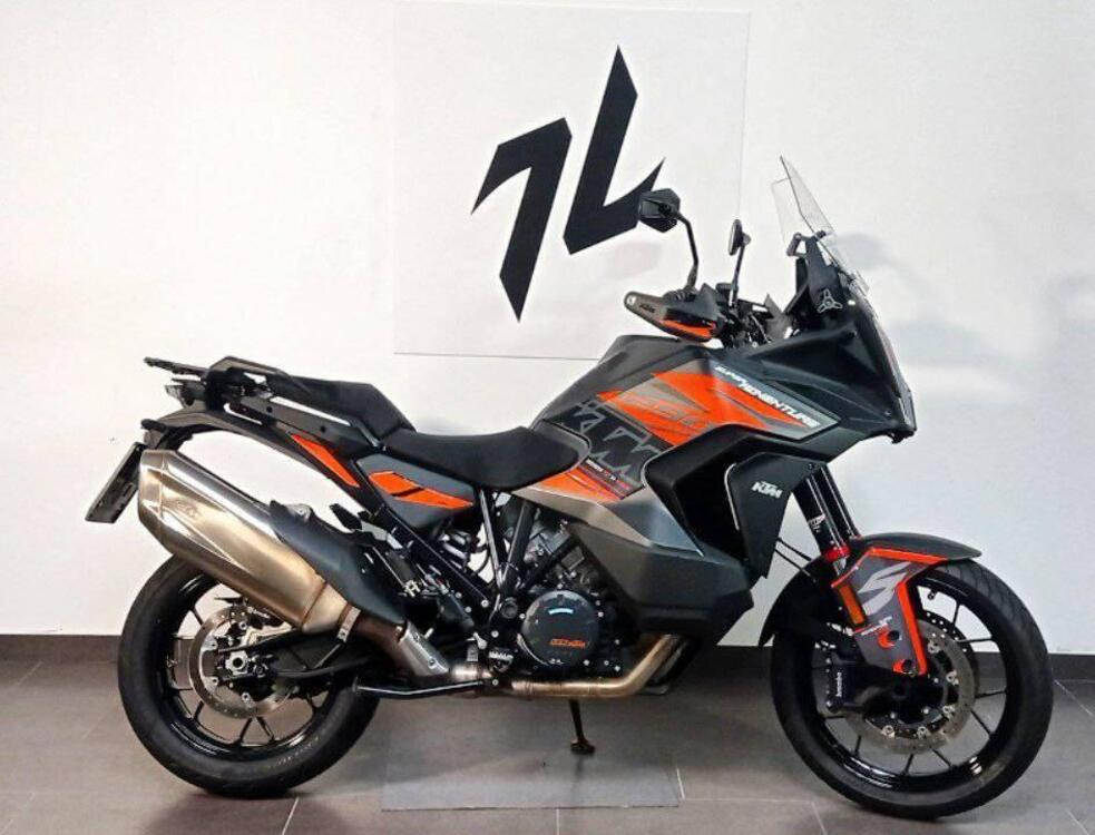 KTM 1290 Super Adventure S (2021) (4)