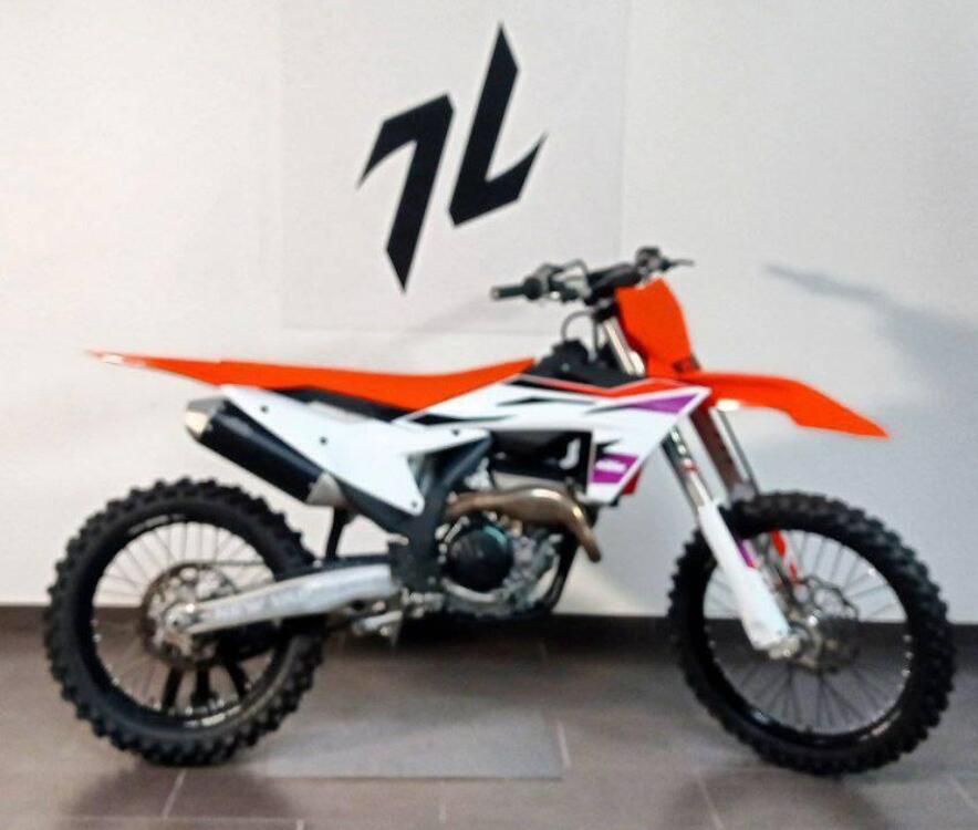 KTM 250 SX-F (2024) (4)