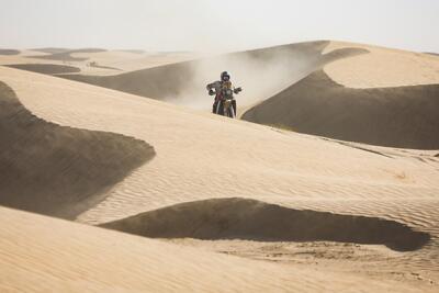 Dakar 2025. T3, Santolino e la sorpresa Varawa a Al Henakiayh. Speciale ridotta [VIDEO]