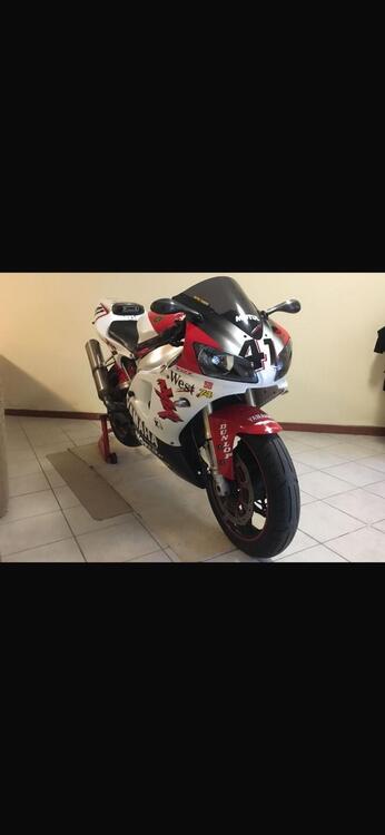 Yamaha R1 Sella Rossa ( 4XV1) replica R7 HAGA (3)