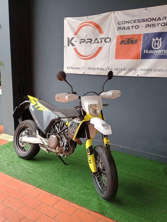 Husqvarna 701 Supermoto (2023 - 25) (2)