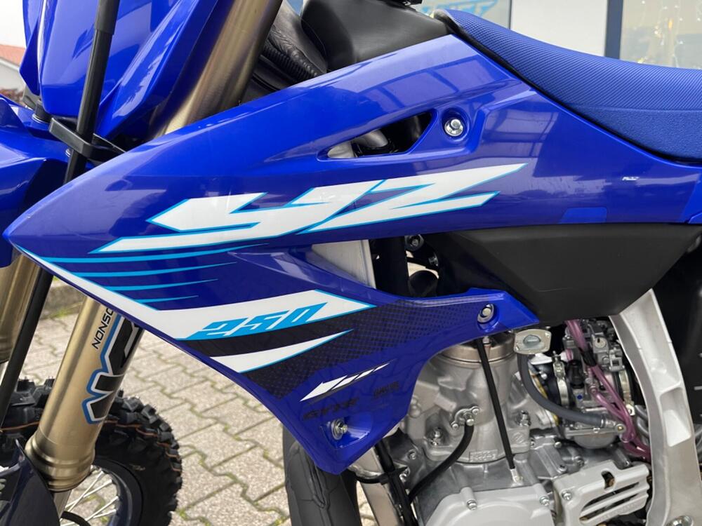 Yamaha YZ 250 (2025) (3)