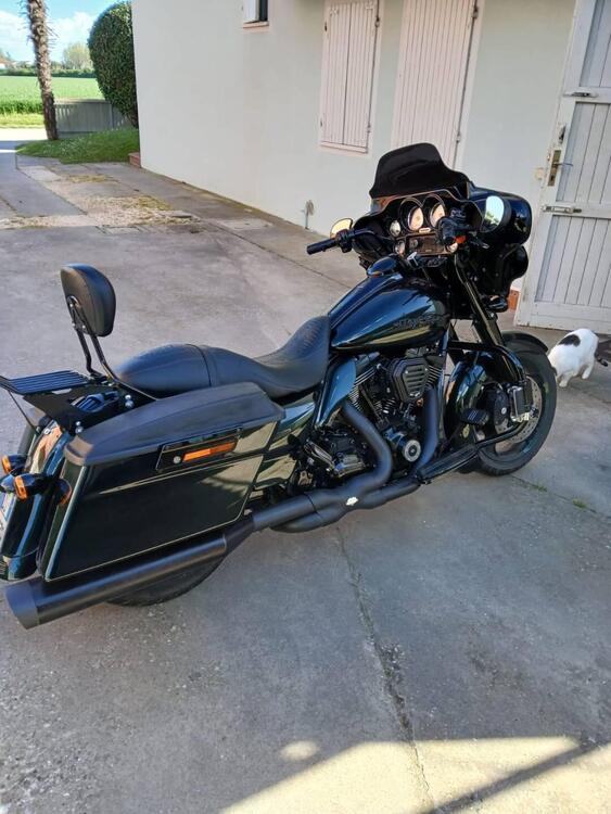 Harley-Davidson 1584 Street Glide (2008 - 10) - FLHX