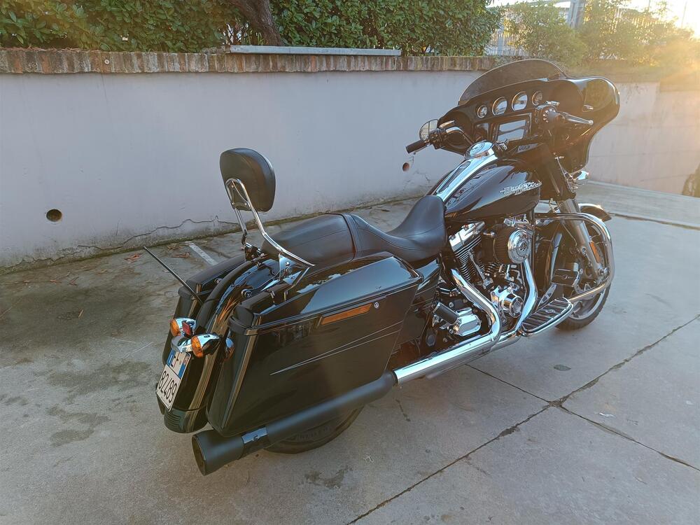 Harley-Davidson 1690 Street Glide Special (2014 - 16) - FLHX (4)