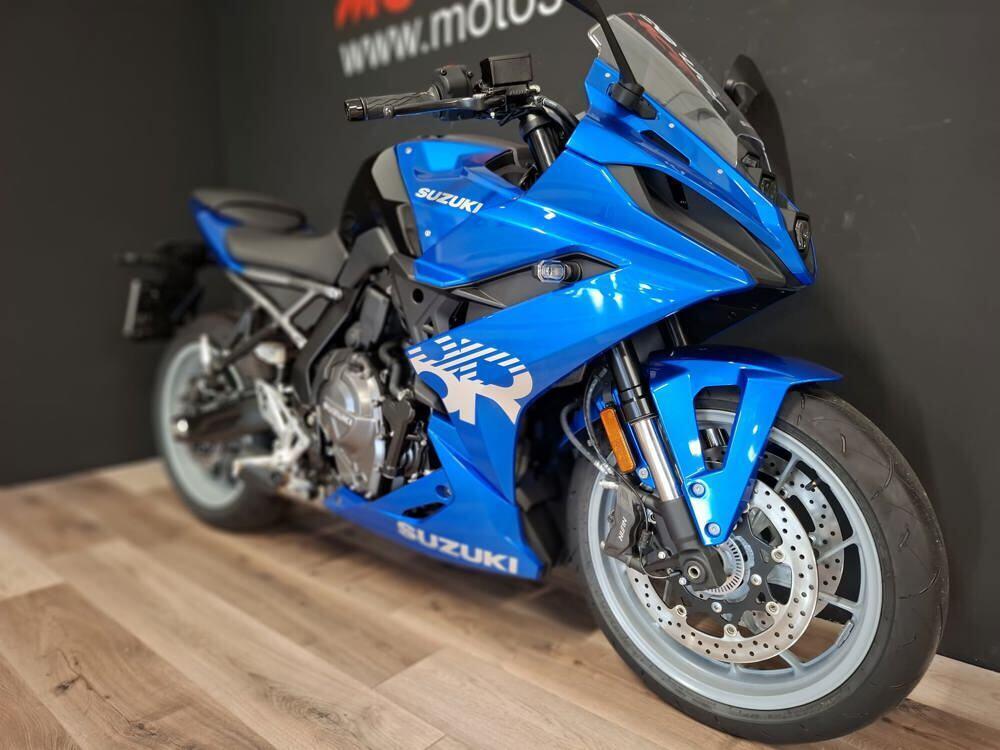 Suzuki GSX-8R (2024 - 25) (5)