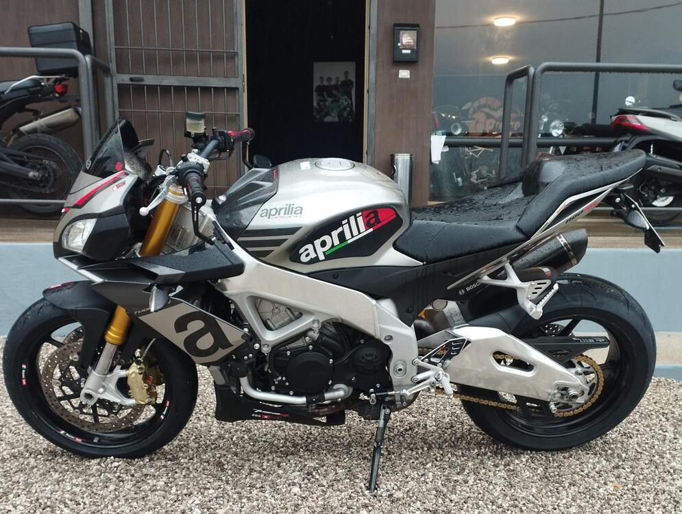 Aprilia Tuono 1100 V4 RR (2015 - 17)