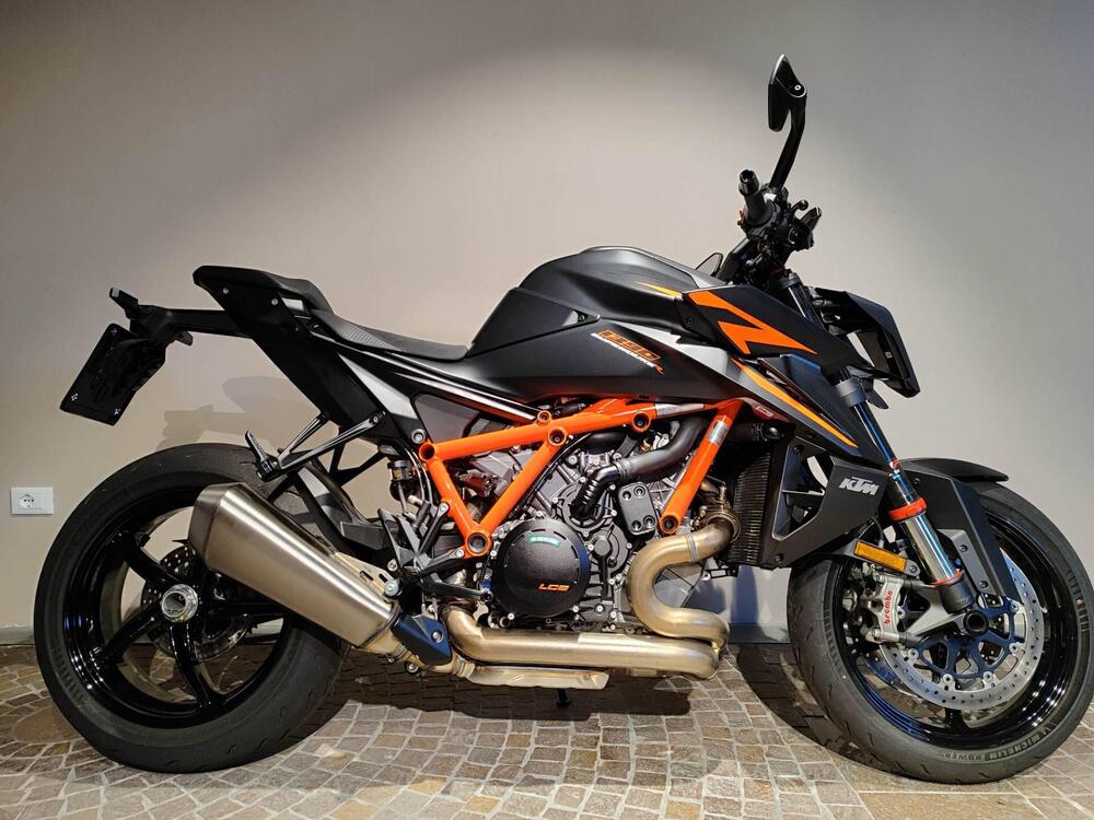 KTM 1390 Super Duke R (2024 - 25) (3)