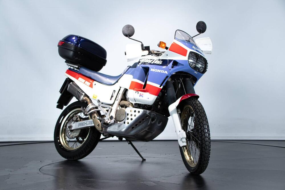 Honda AFRICA TWIN 650 (3)