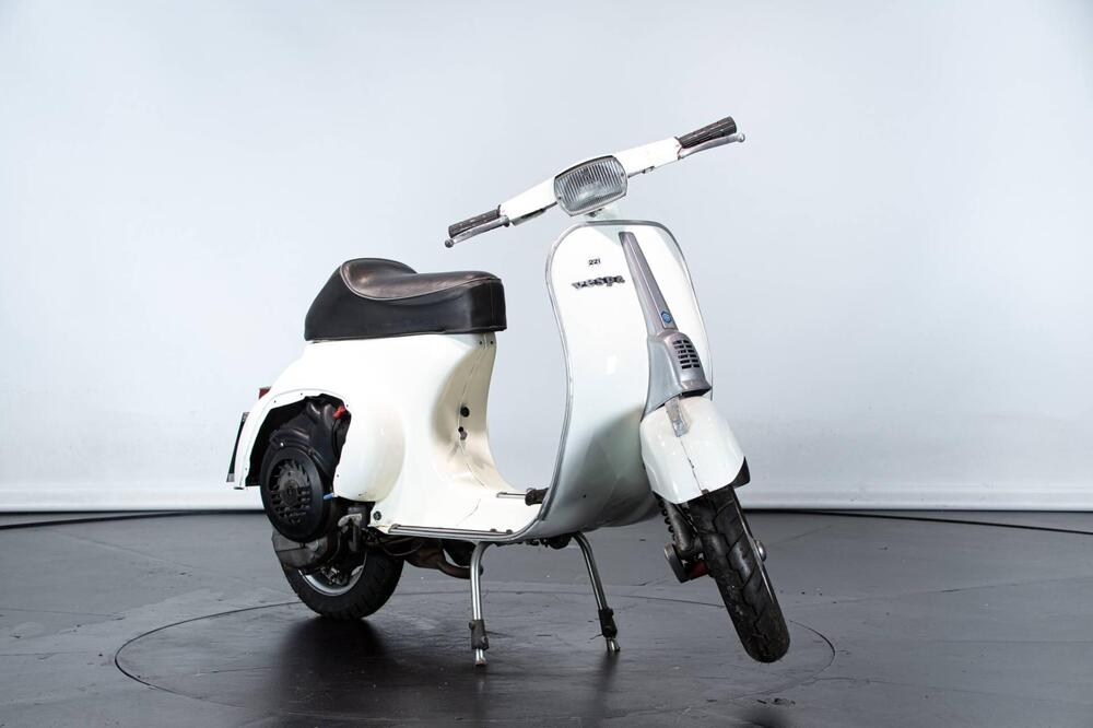 Piaggio VESPA 50 SPECIAL (2)