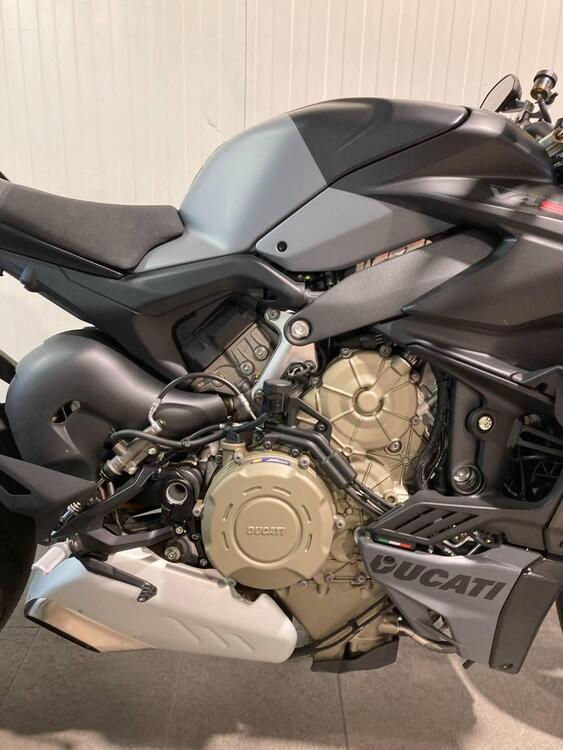 Ducati Streetfighter V4 S (2023 - 24) (3)