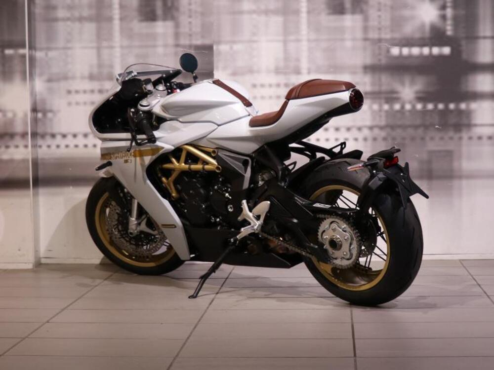 MV Agusta Superveloce 800 S (2021 - 25) (2)