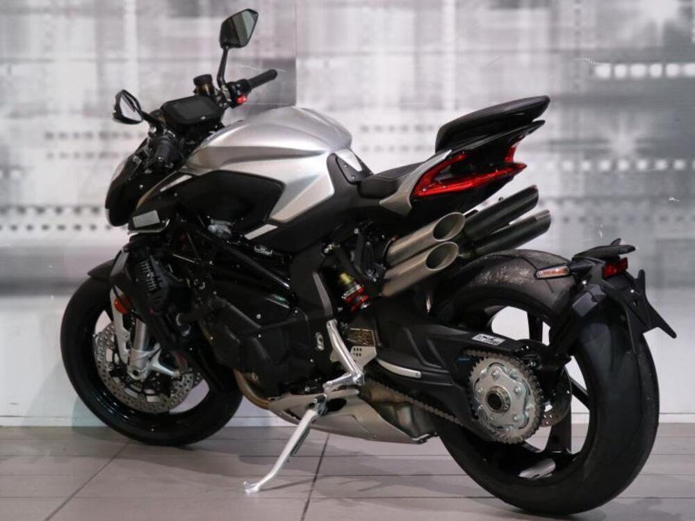 MV Agusta Brutale 1000 RS (2022 - 25) (2)