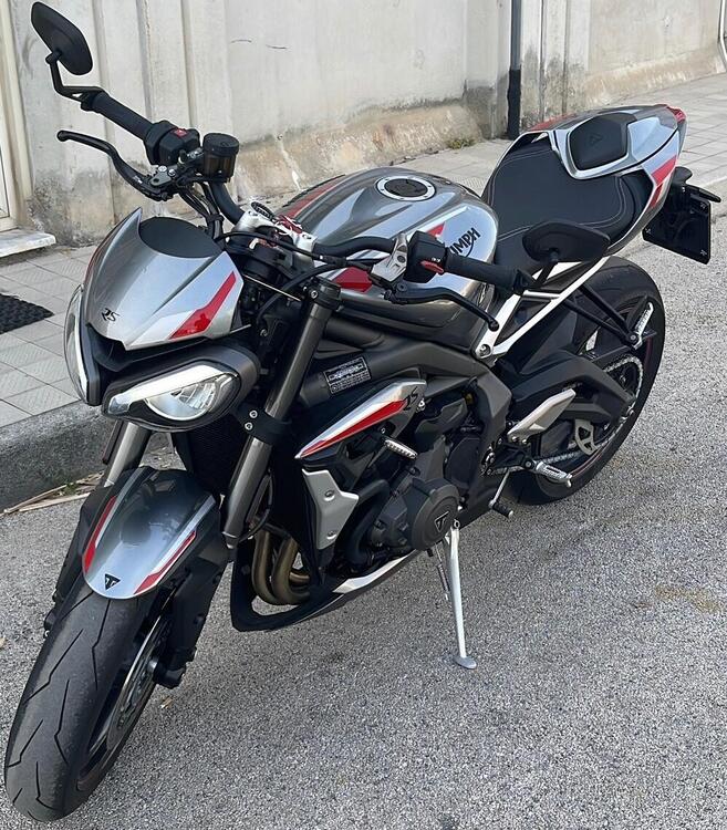 Triumph Street Triple RS (2020 - 22) (4)