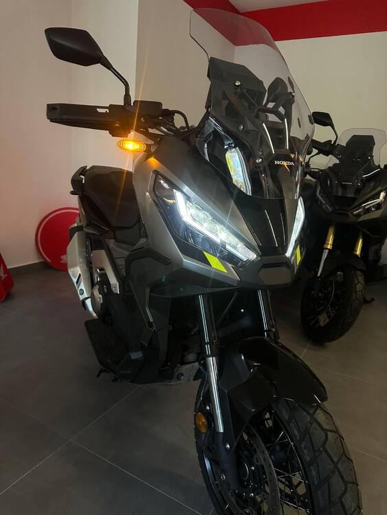 Honda X-ADV 750 DCT Adventure (2021 - 24) (2)