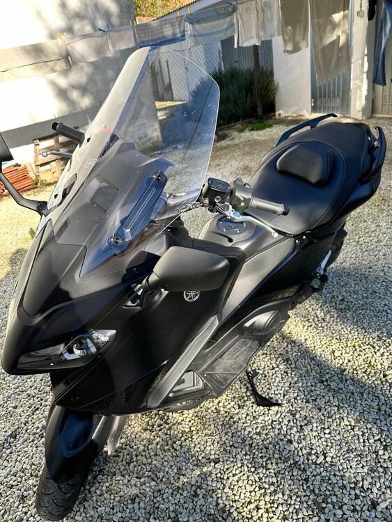 Yamaha T-Max 560 (2022 - 24) (2)