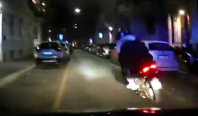 Incidente Ramy Elgaml: emergono i video shock dell'inseguimento. Scoppia la polemica [VIDEO]