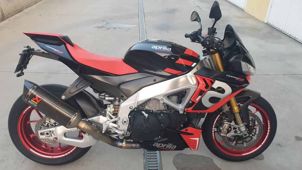 Aprilia Tuono 1100 V4 Factory (2021 - 24) (2)