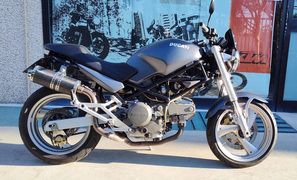 Ducati Monster 600 Dark (1998 - 01)