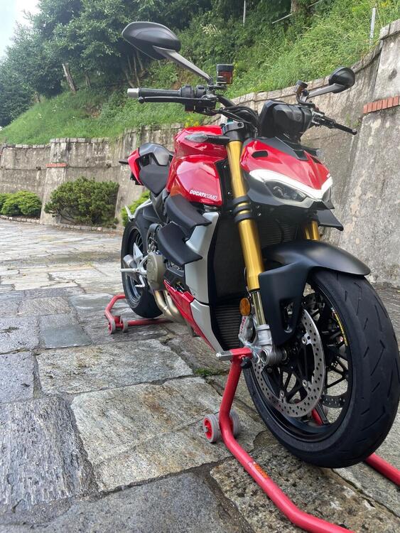 Ducati Streetfighter V4 1100 S (2021 - 22) (2)