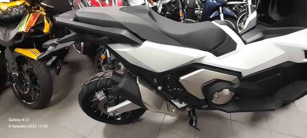 Honda X-ADV 750 (2025) (4)