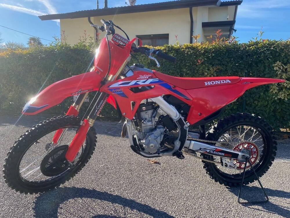 Honda CRF 250 R (2023) (2)