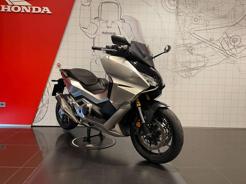 Honda Forza 750 DCT (2021 - 24) (3)